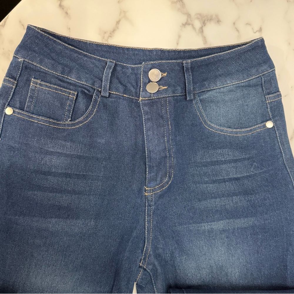 NWOT High Rise Double Button Frayed Hem Blue Jeans Size 27 / Small - Picture 5 of 5